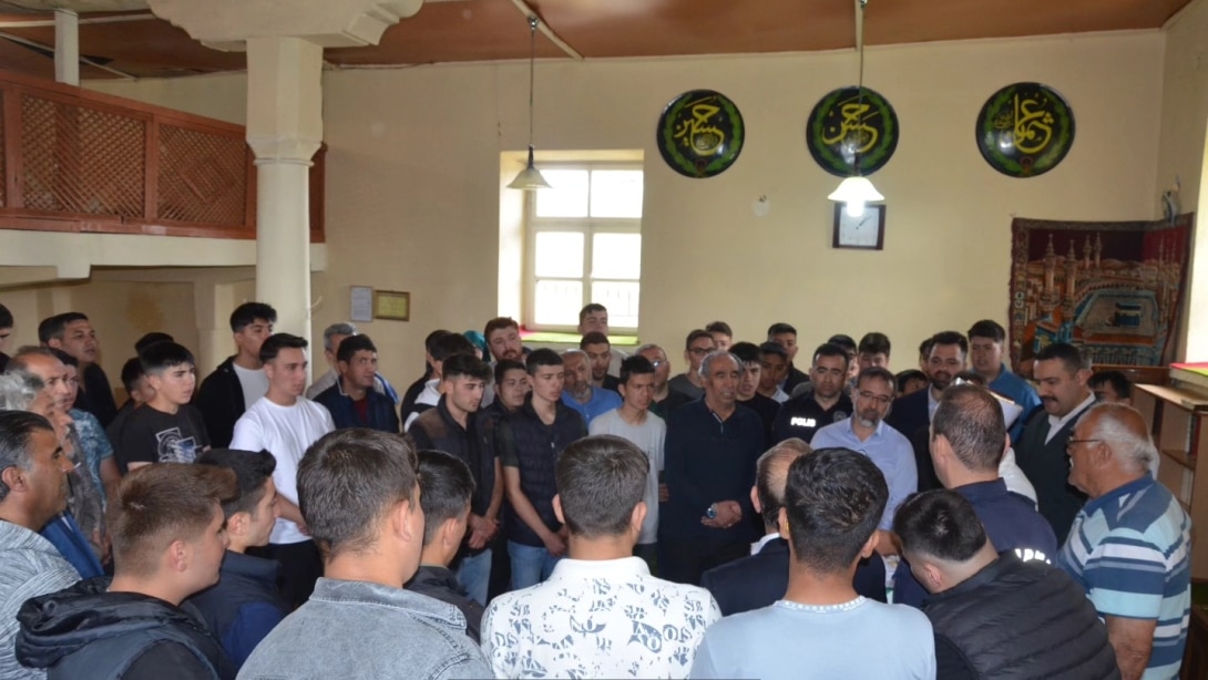 ŞEHİT YILMAZ AYDIN MESLEK LİSESİ ÖĞRENCİLERİ SAKALI ŞERİFİ ZİYARET ETTİ